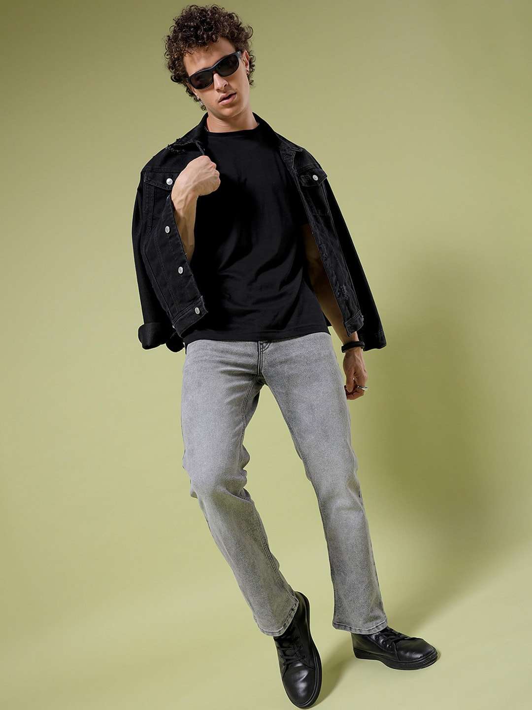 Shop Men Bootcut Jeans Online.