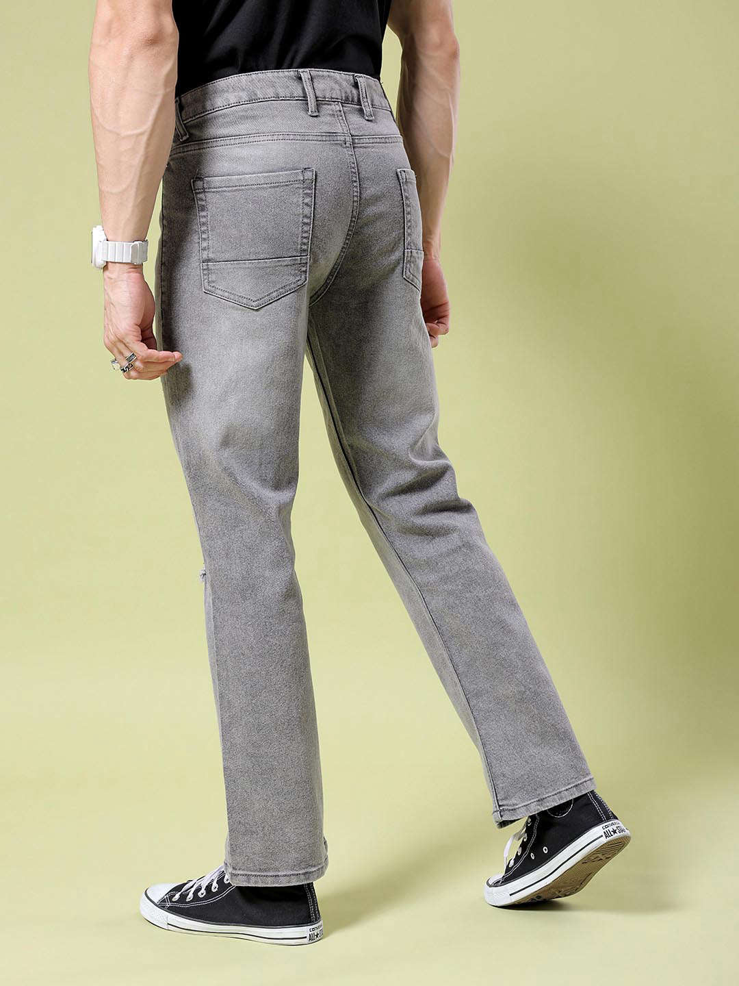 Shop Men Regular Fit Jeans Online.