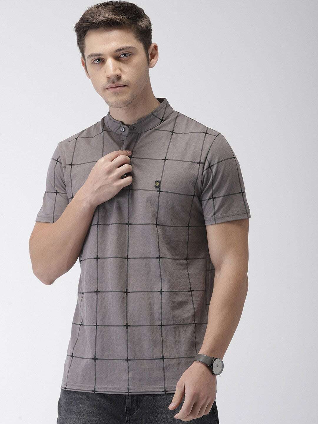 Shop The Indian Garage Co Men Grey Printed Slim Fit Mandarin Collar T-Shirt Online.