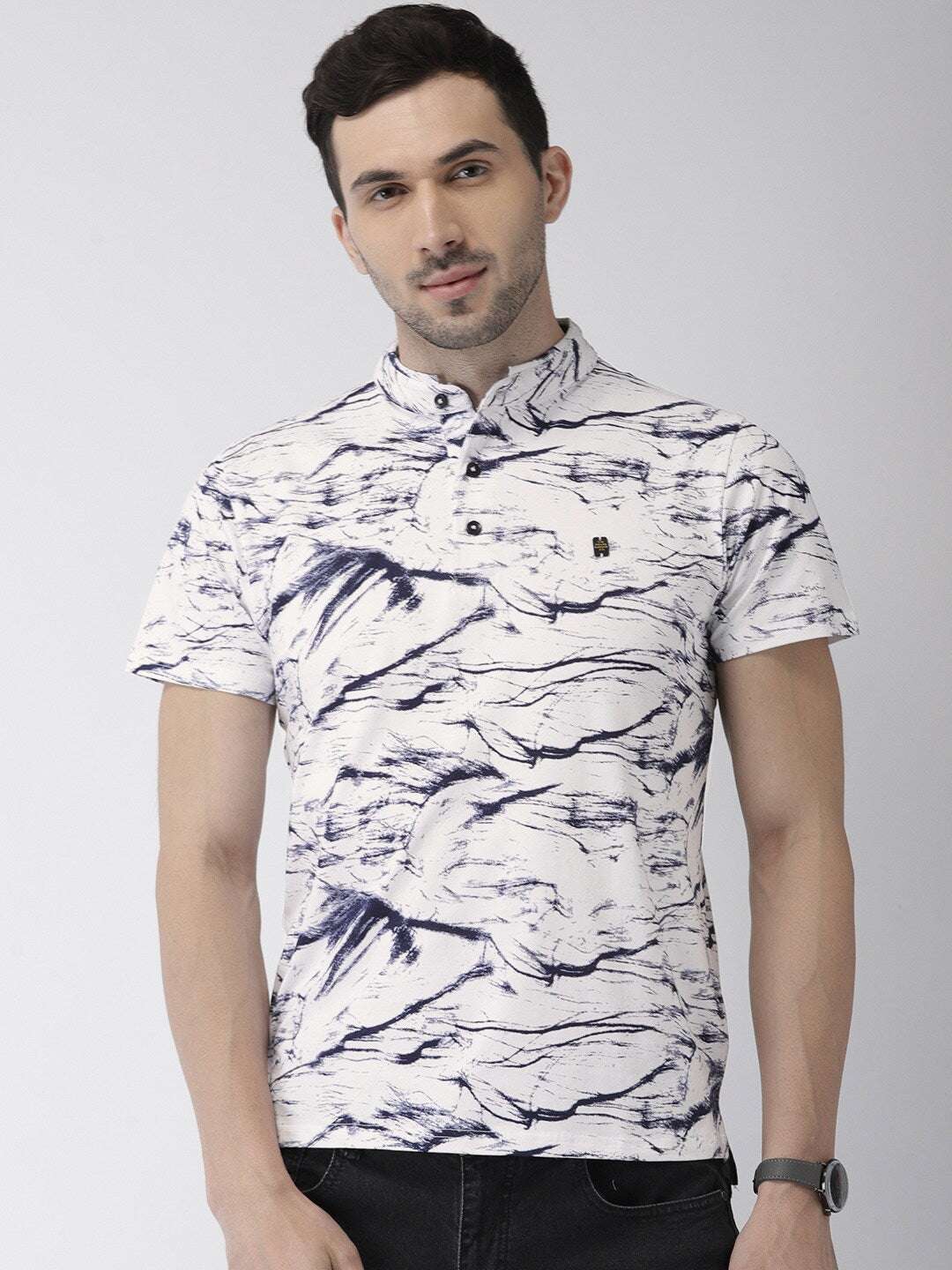 Shop The Indian Garage Co Men White & Navy Blue Slim Fit Printed Mandarin Collar T-Shirt Online.