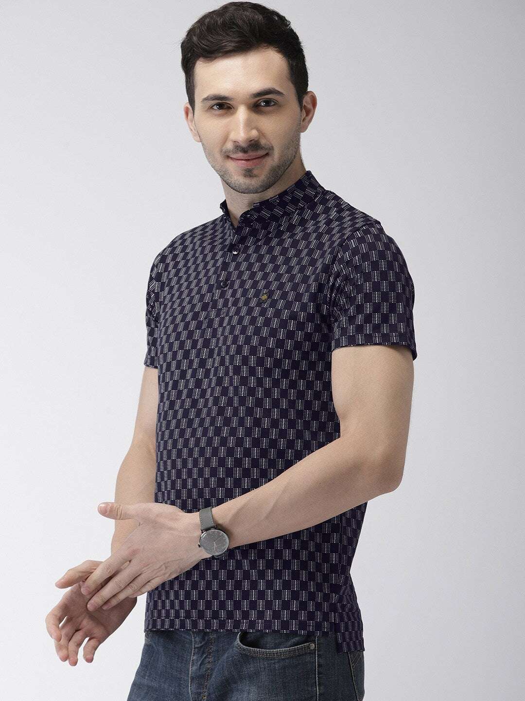 Shop The Indian Garage Co Men Navy Blue & White Printed Slim Fit Mandarin Collar T-Shirt Online.