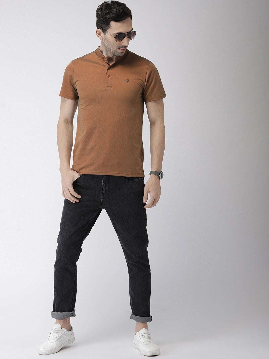 Shop The Indian Garage Co Men Orange & Green Solid Slim Fit Mandarin Collar T-Shirt Online.