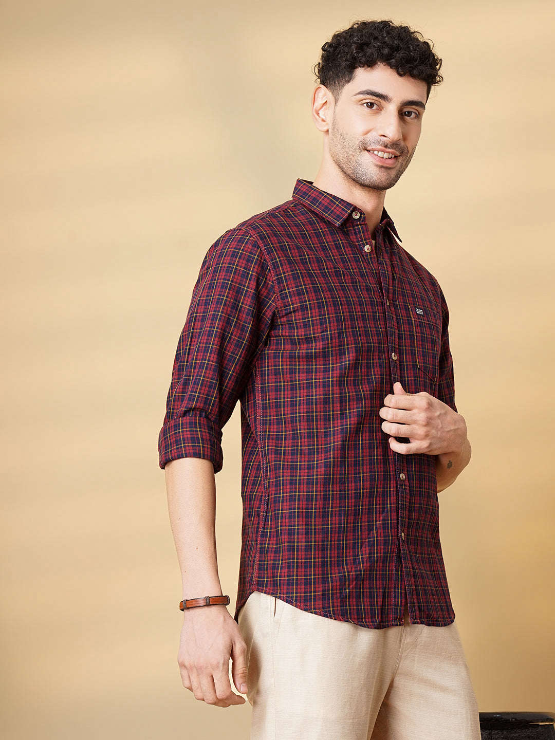 Shop Men Checked Casual Shirt Online.