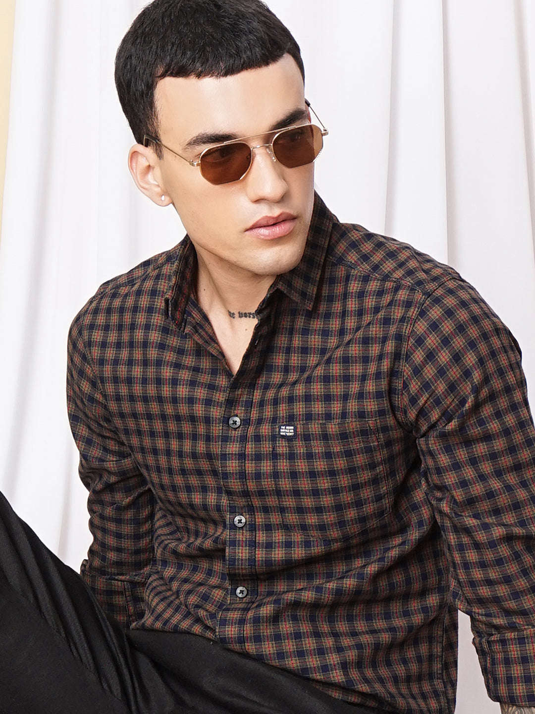 Shop Men Checked Casual Shirt Online.