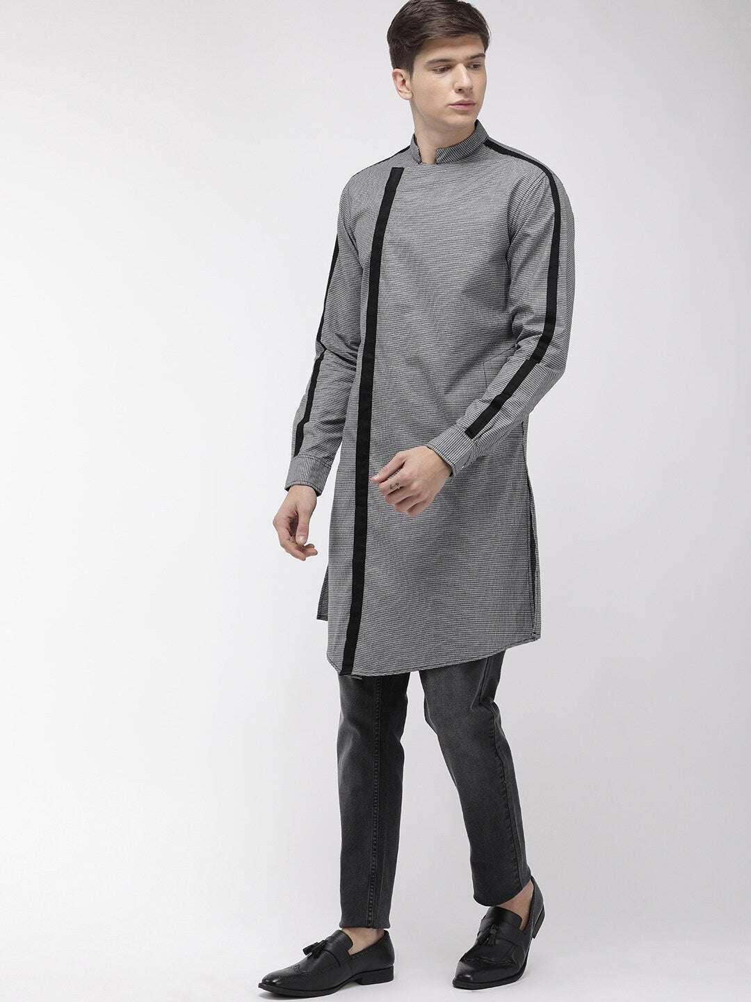 Shop Men Long Kurta Trail Cut Online.