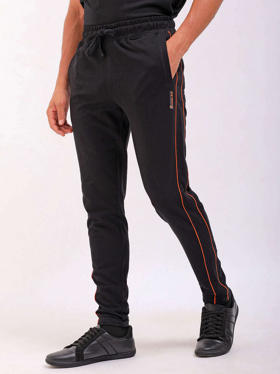 Shop Men Jogger Pant Online.