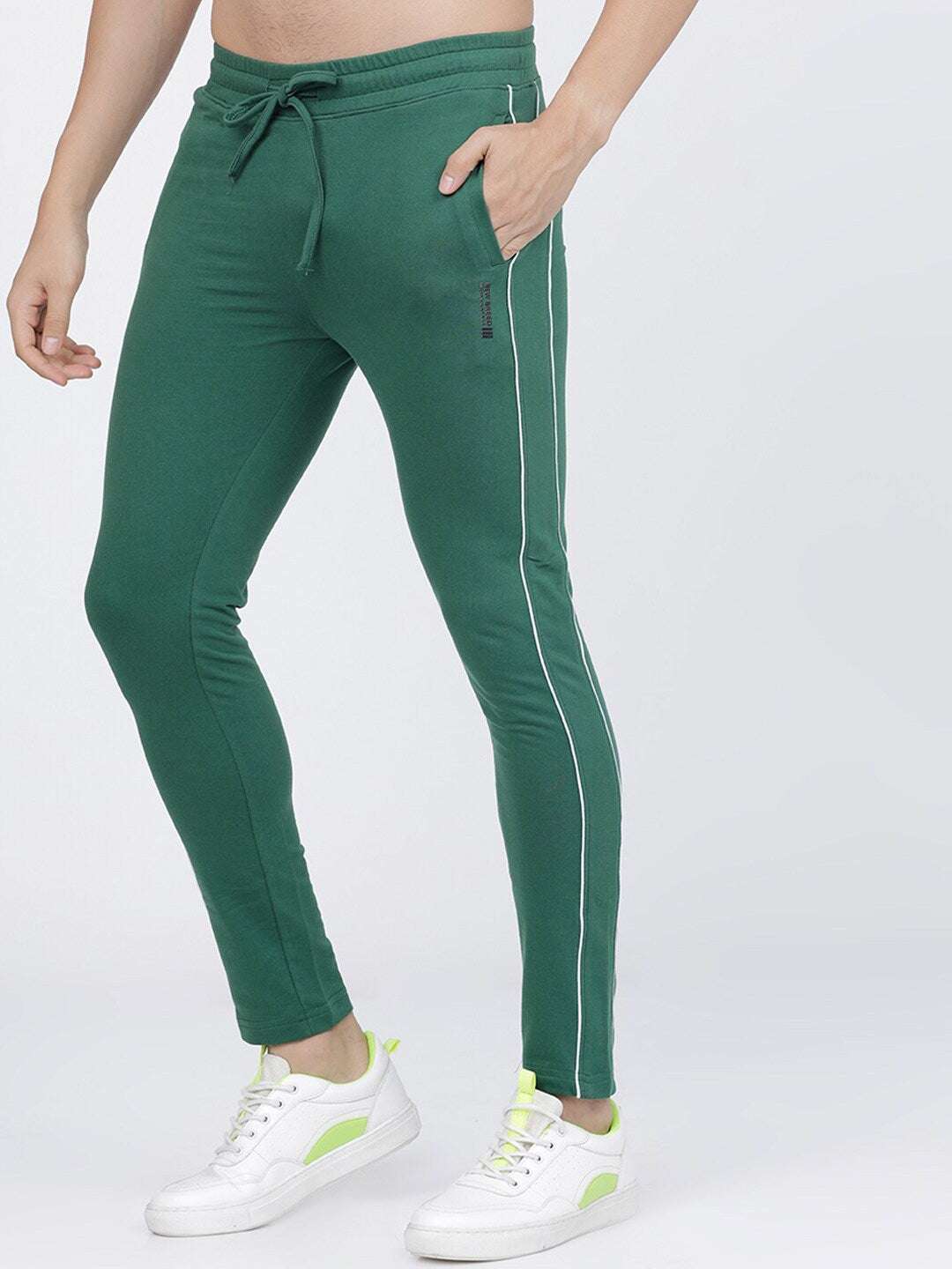 Shop Men Jogger Pant Online.