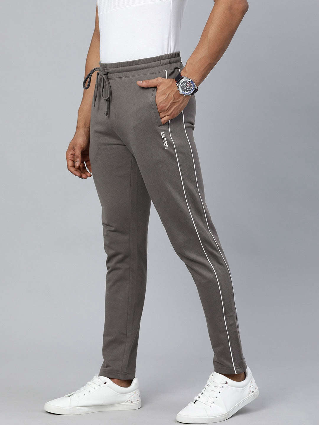 Shop Men Jogger Pant Online.