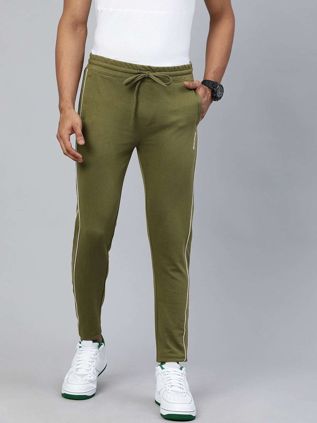 Shop Men Jogger Pant Online.