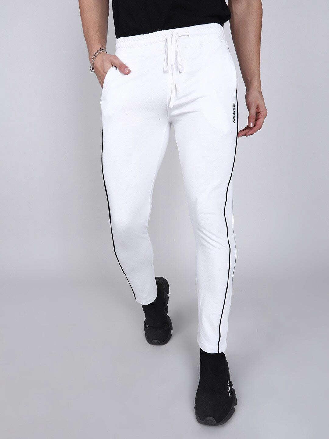 Shop Men Jogger Pant Online.