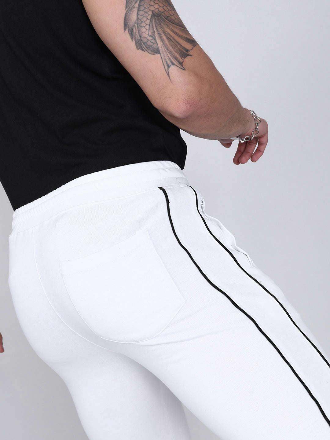 Shop Men Jogger Pant Online.