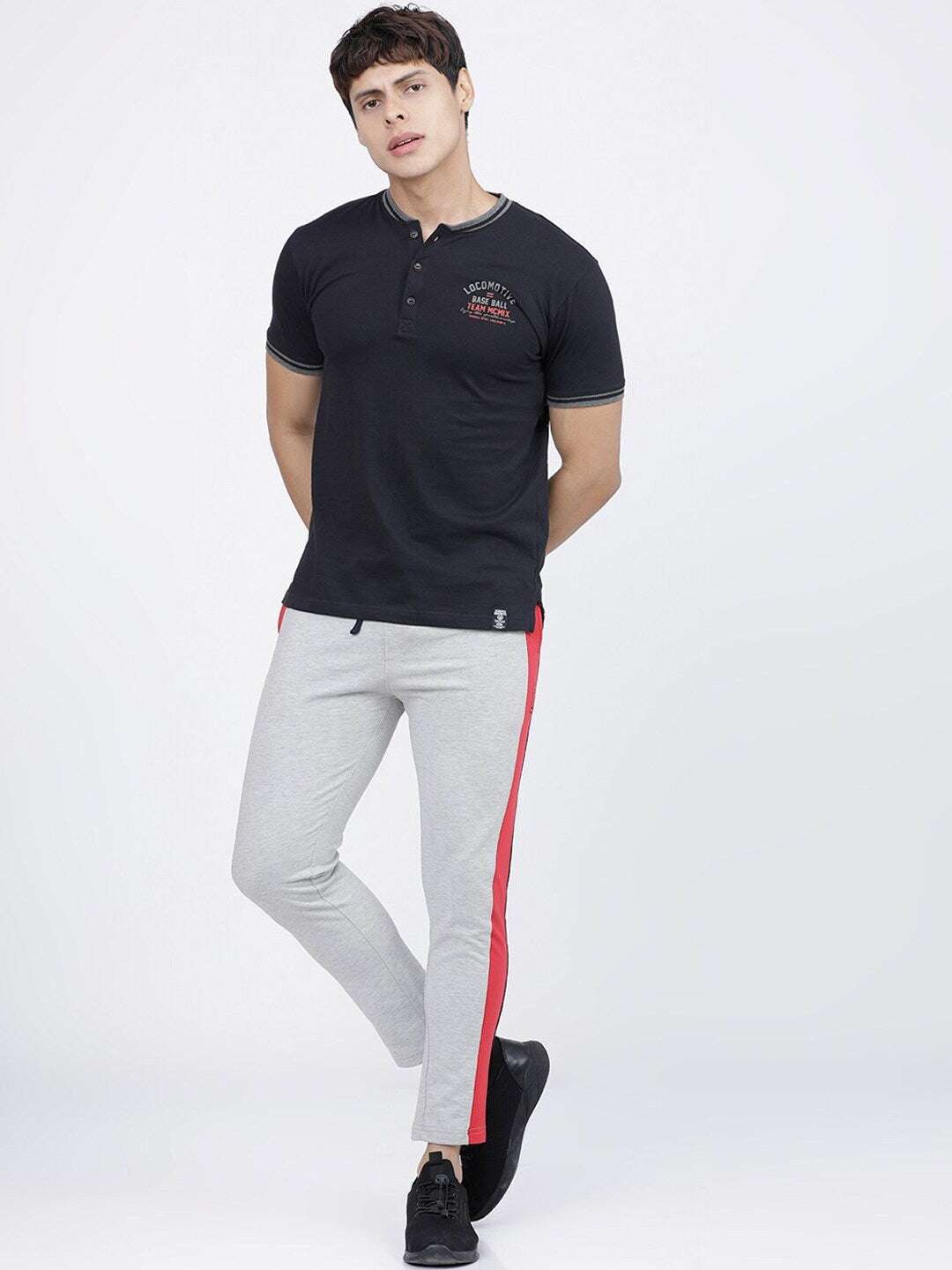 Shop Men Joggers Pant Online.