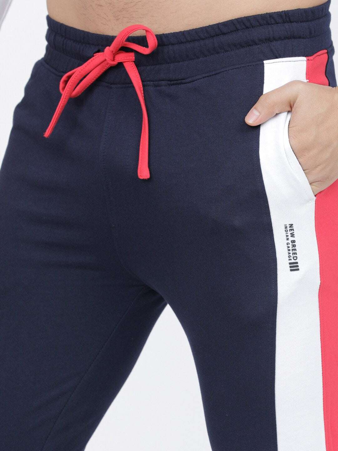 Shop Men Joggers Pant Online.