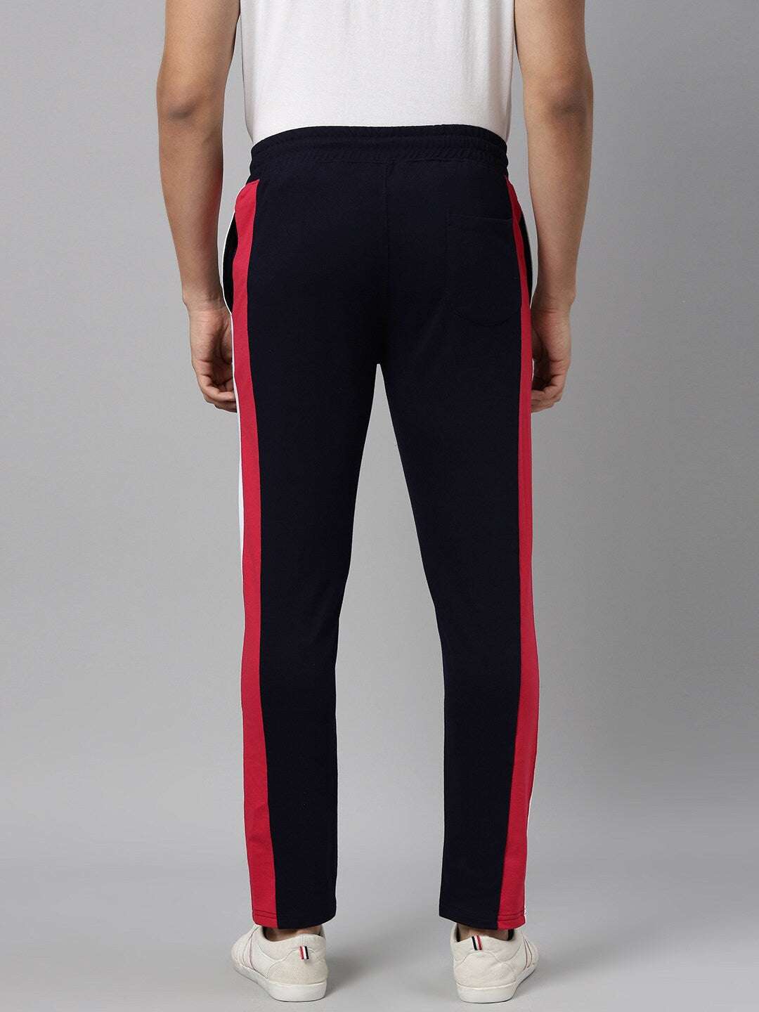 Shop Men Joggers Pant Online.