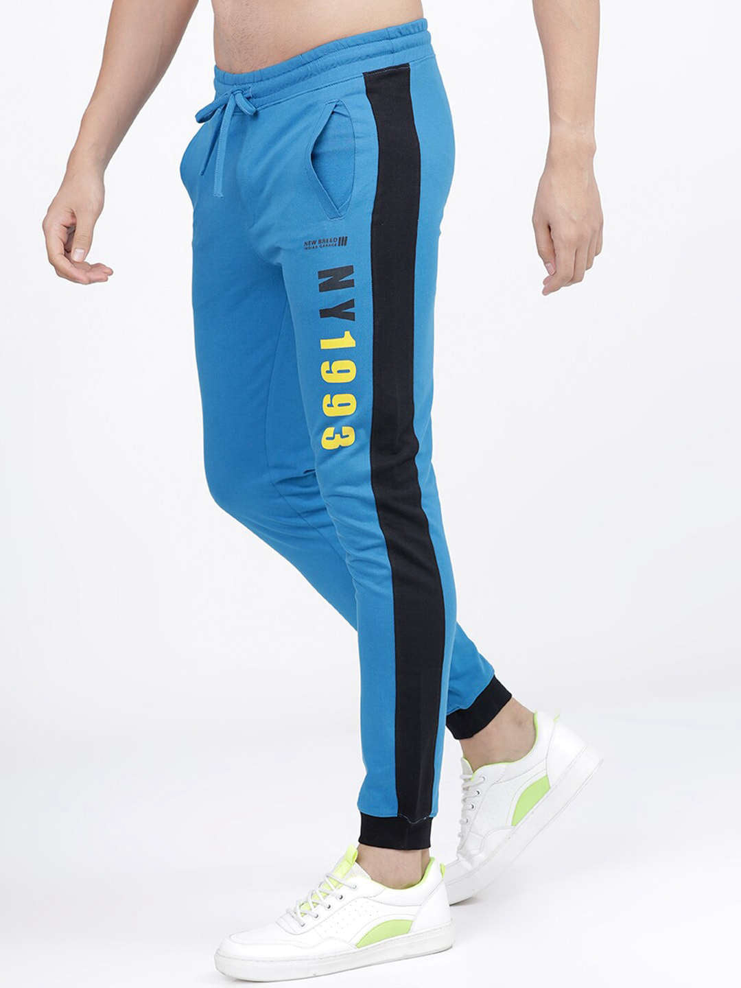 Shop Men Joggers Pant Online.