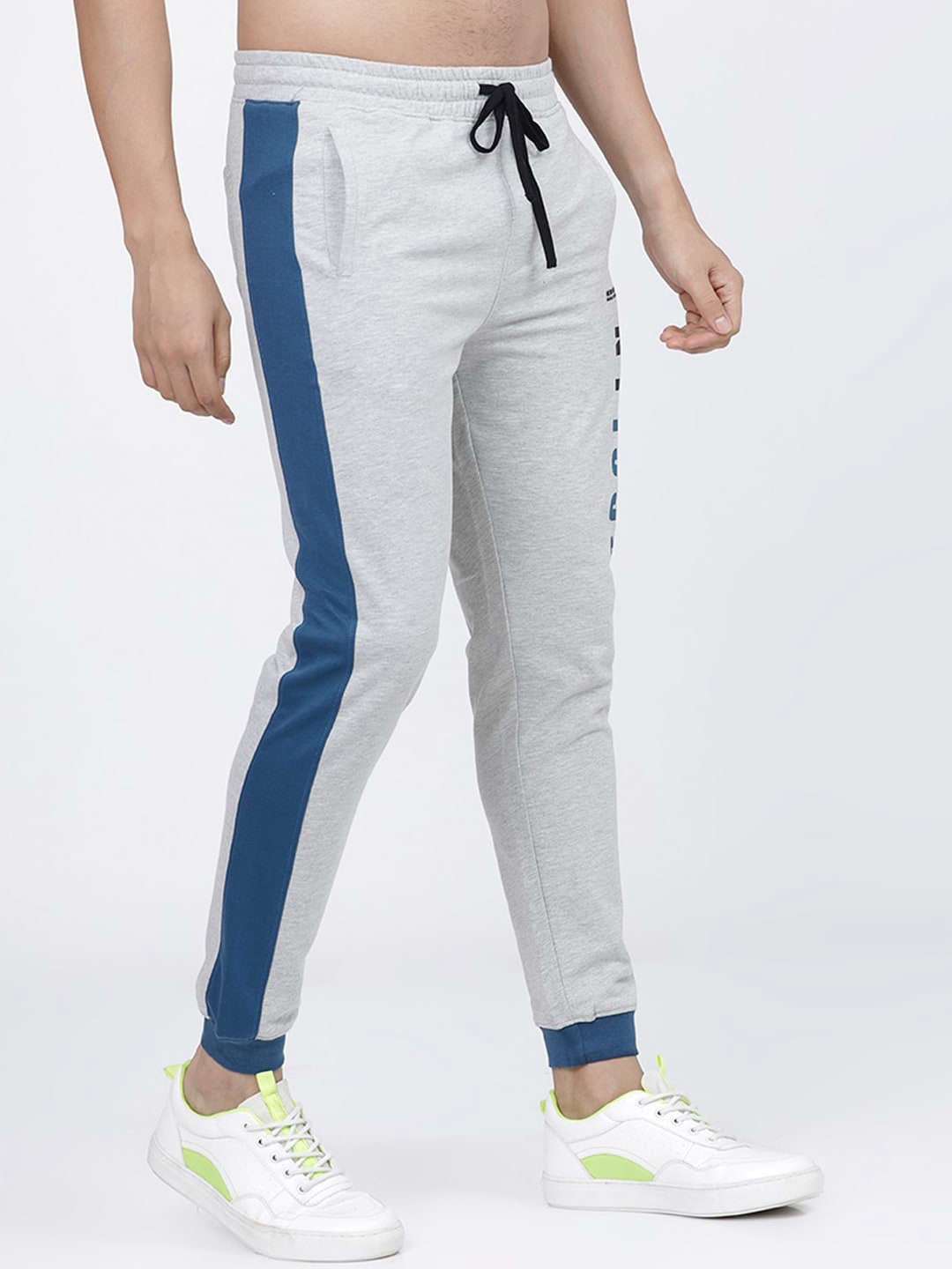 Shop Men Joggers Pant Online.