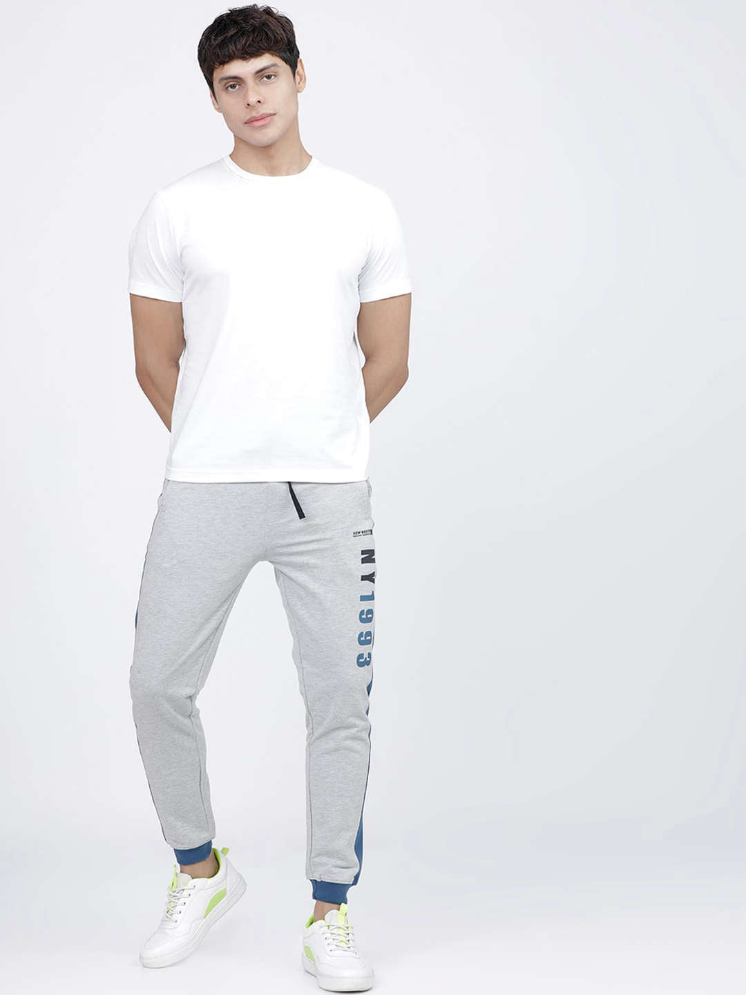 Shop Men Joggers Pant Online.