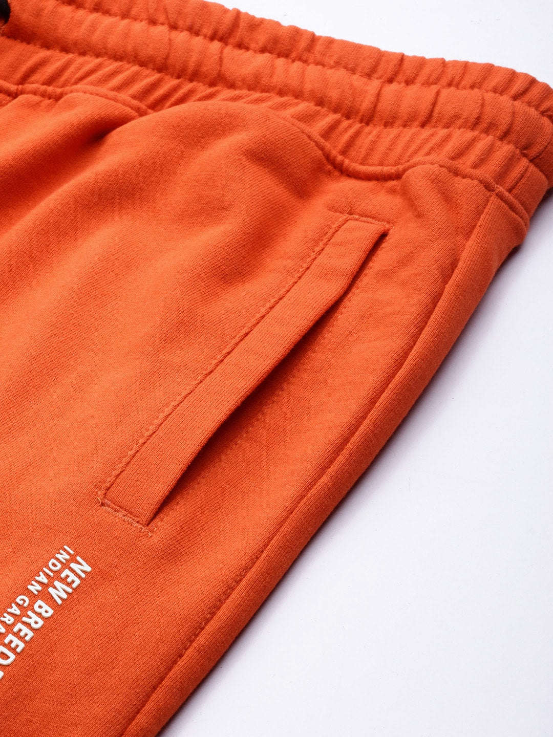 Shop Men Joggers Pant Online.