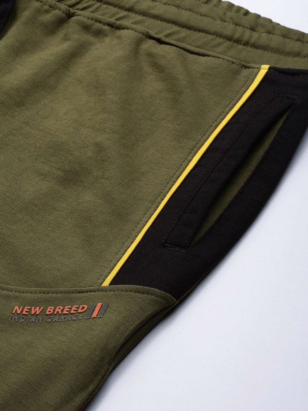 Shop Men Joggers Track Pant Online.