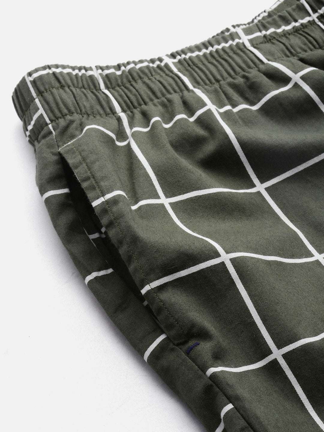 Shop Men Checkered Lounge Pant Online.