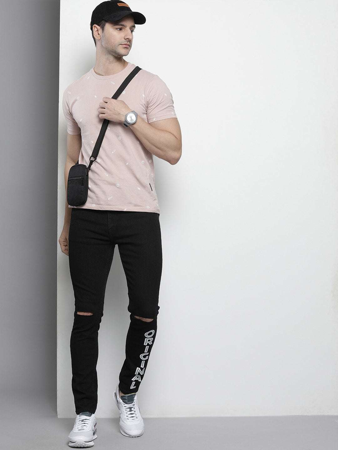 Shop Men Slim Fit Jeans Online.