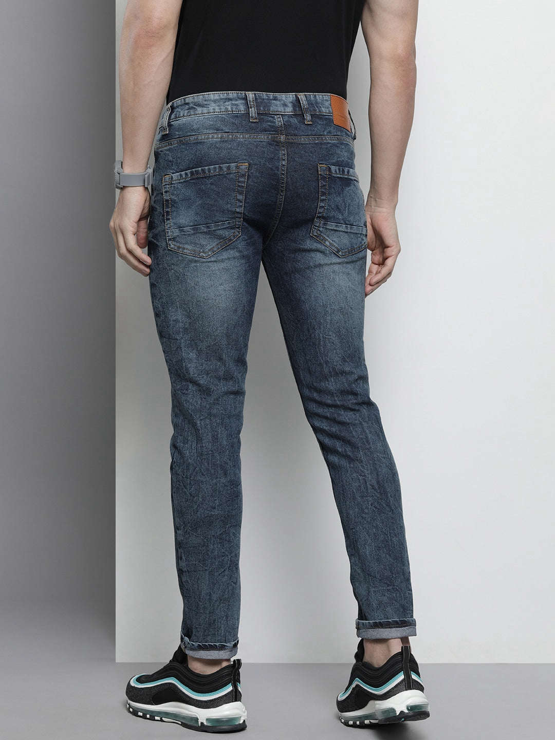 Shop Men Slim Fit Jeans Online.