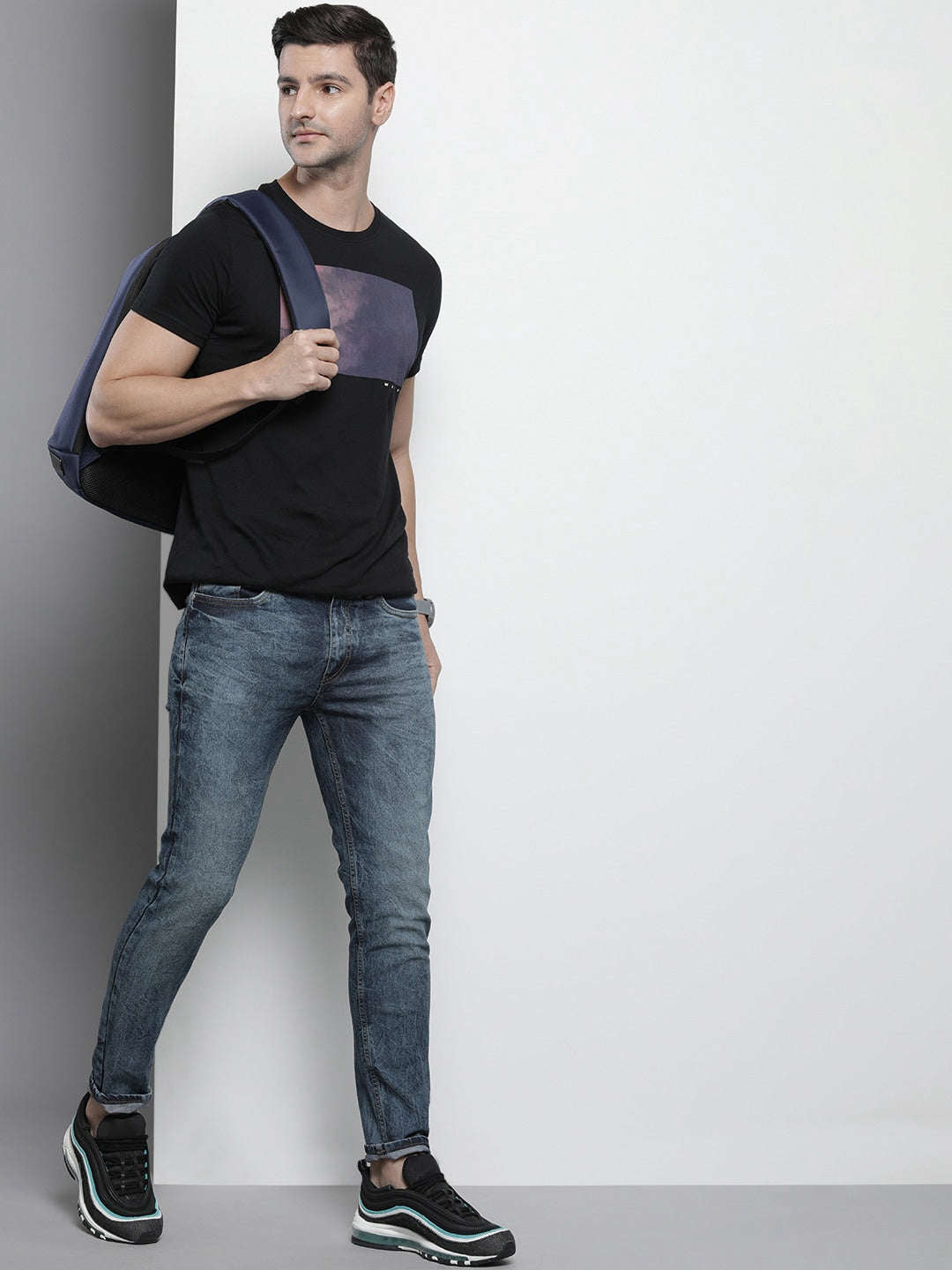 Shop Men Slim Fit Jeans Online.