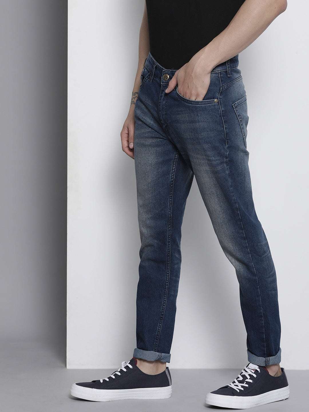 Shop Men Jeans Casual Online.