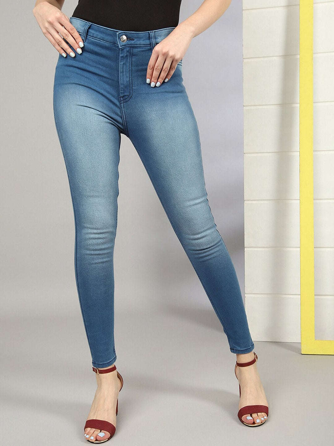 Shop Women Casual Skinny Fit Jeans Online.