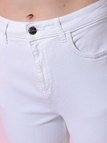 Shop Women Skinny Fit Jeans Online.