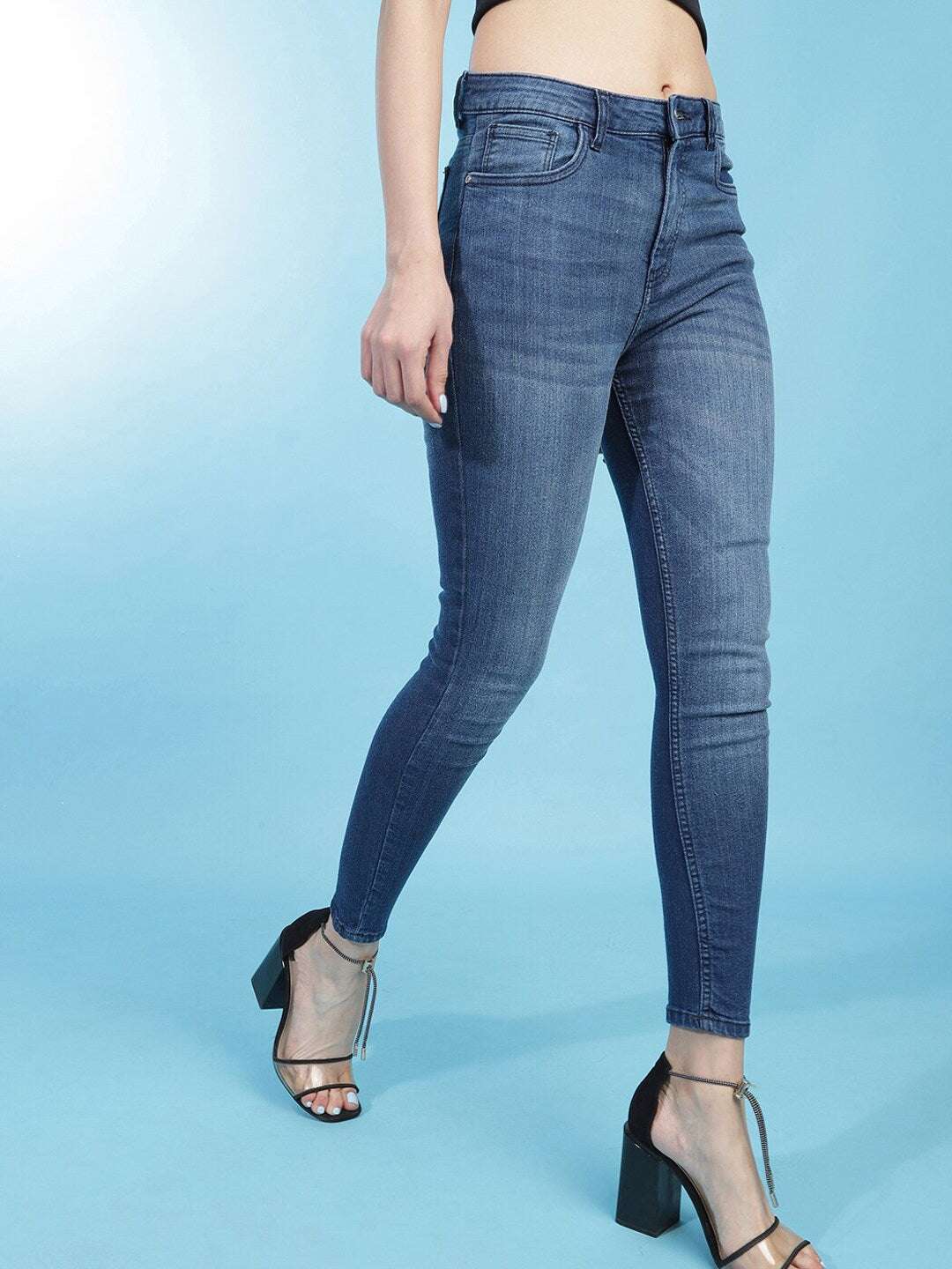 Shop Women Casual Slim-Fit High-Rise Jeans Online.