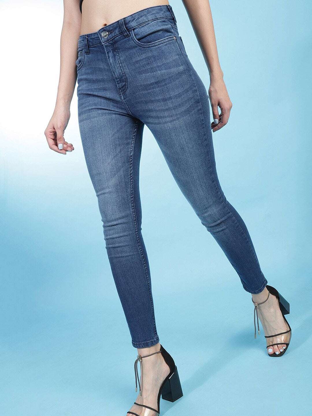 Shop Women Casual Slim-Fit High-Rise Jeans Online.