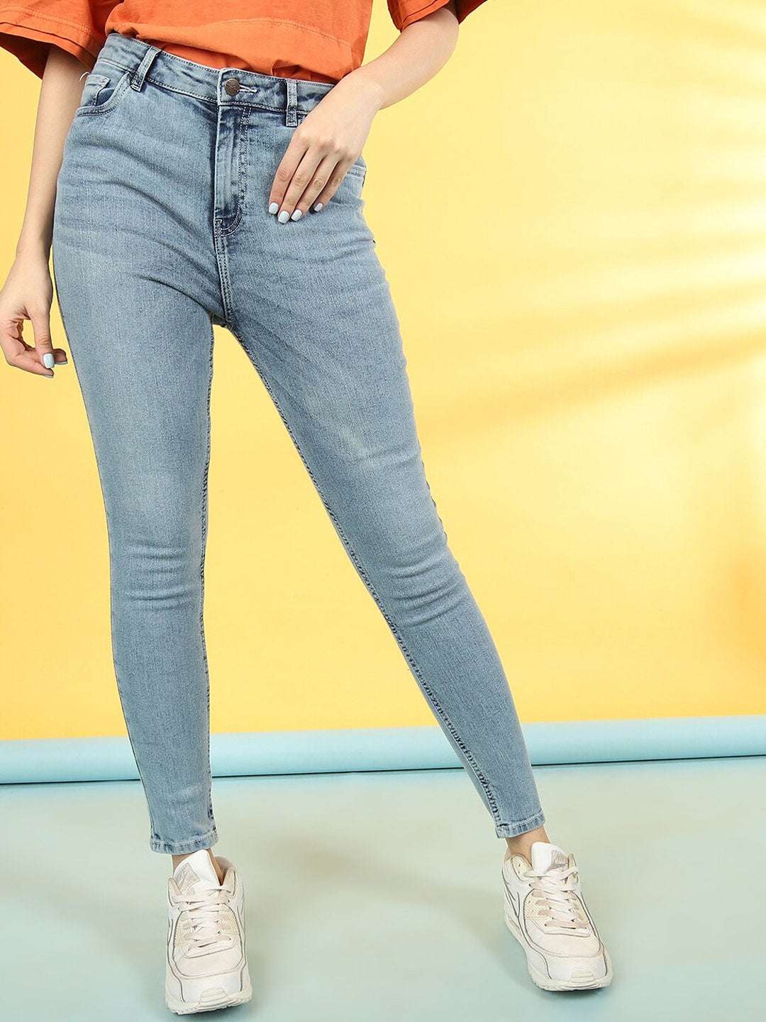 Shop Women Printed Slim-Fit High-Rise Jeans Online.