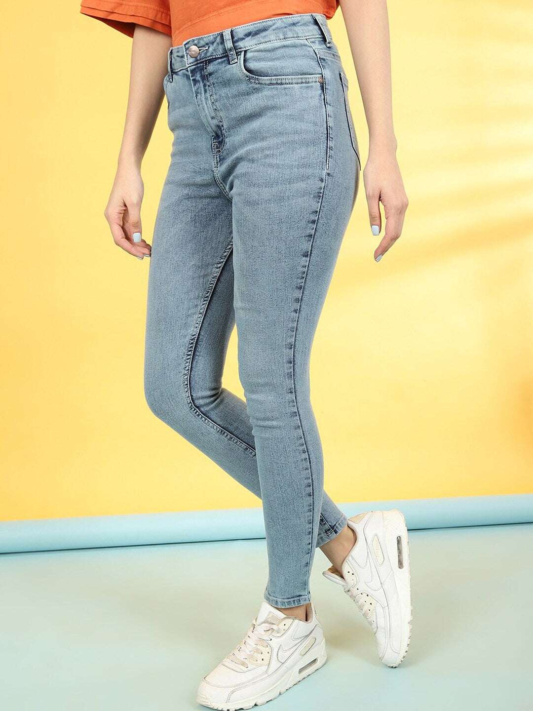 Shop Women Printed Slim-Fit High-Rise Jeans Online.