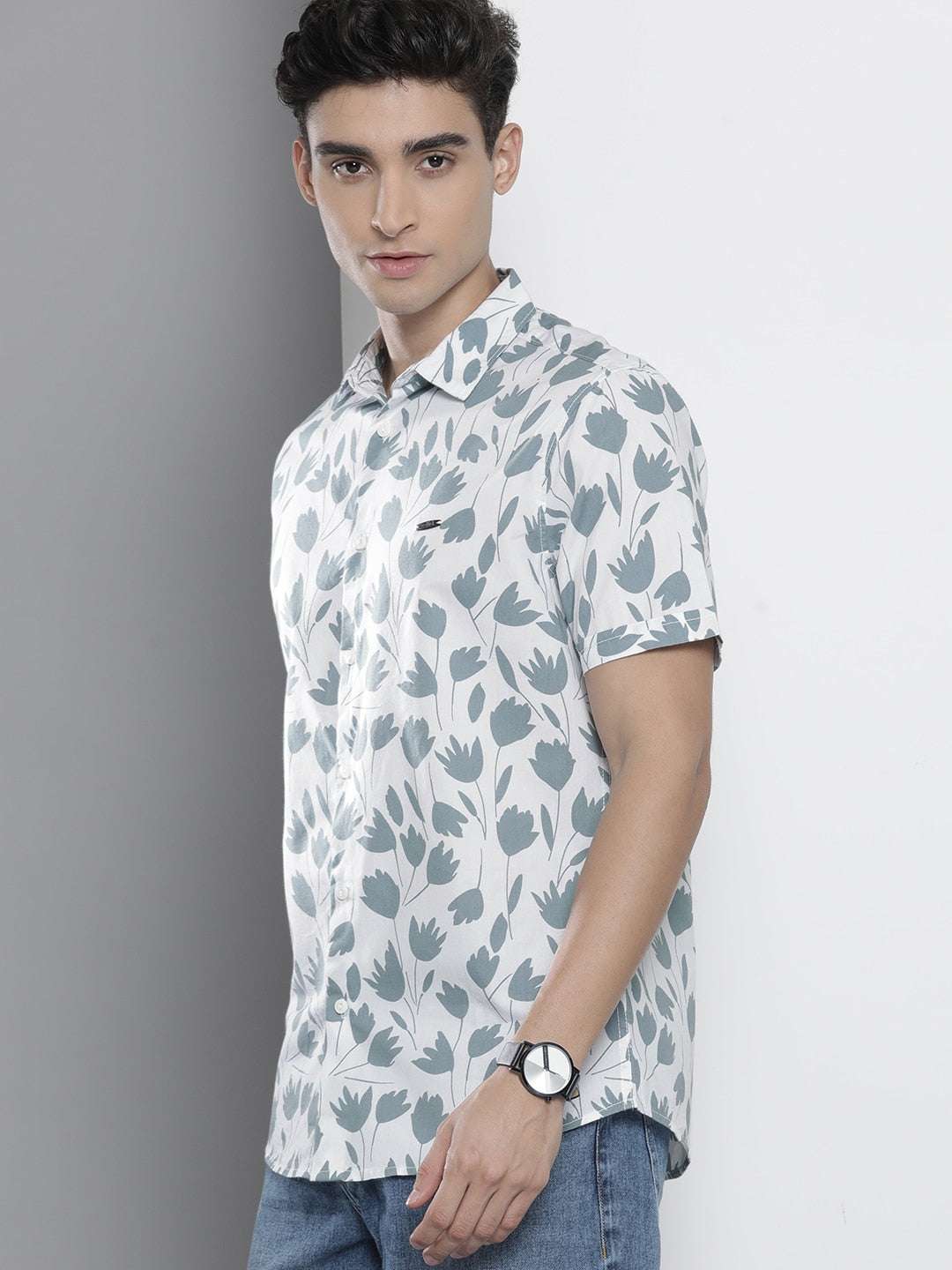 Shop Men Abstract Printed Shirt Online.