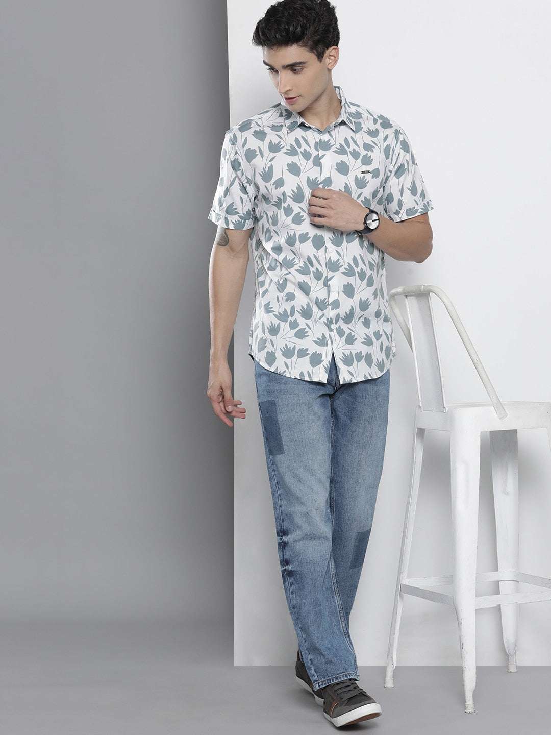 Shop Men Abstract Printed Shirt Online.