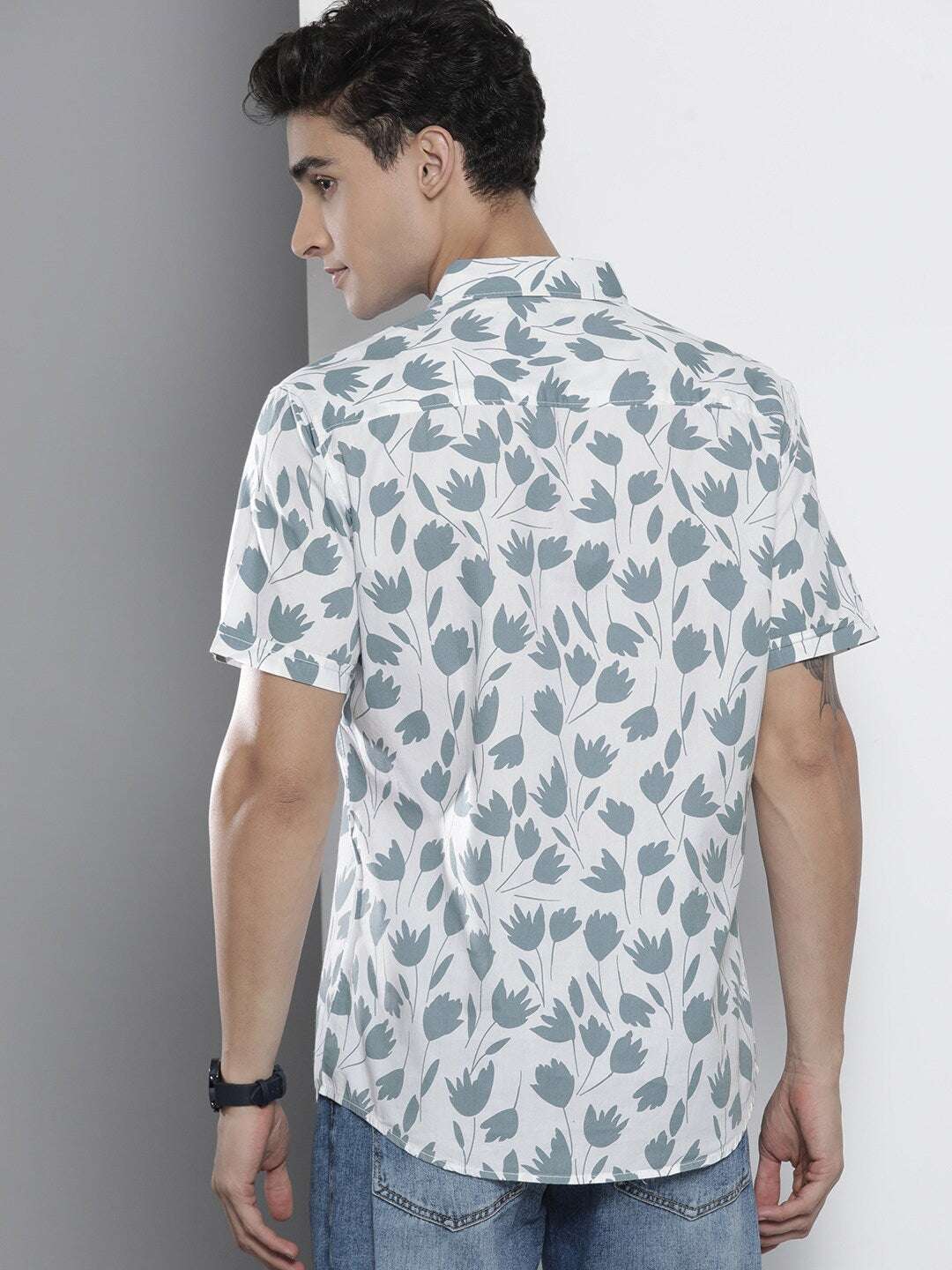 Shop Men Abstract Printed Shirt Online.