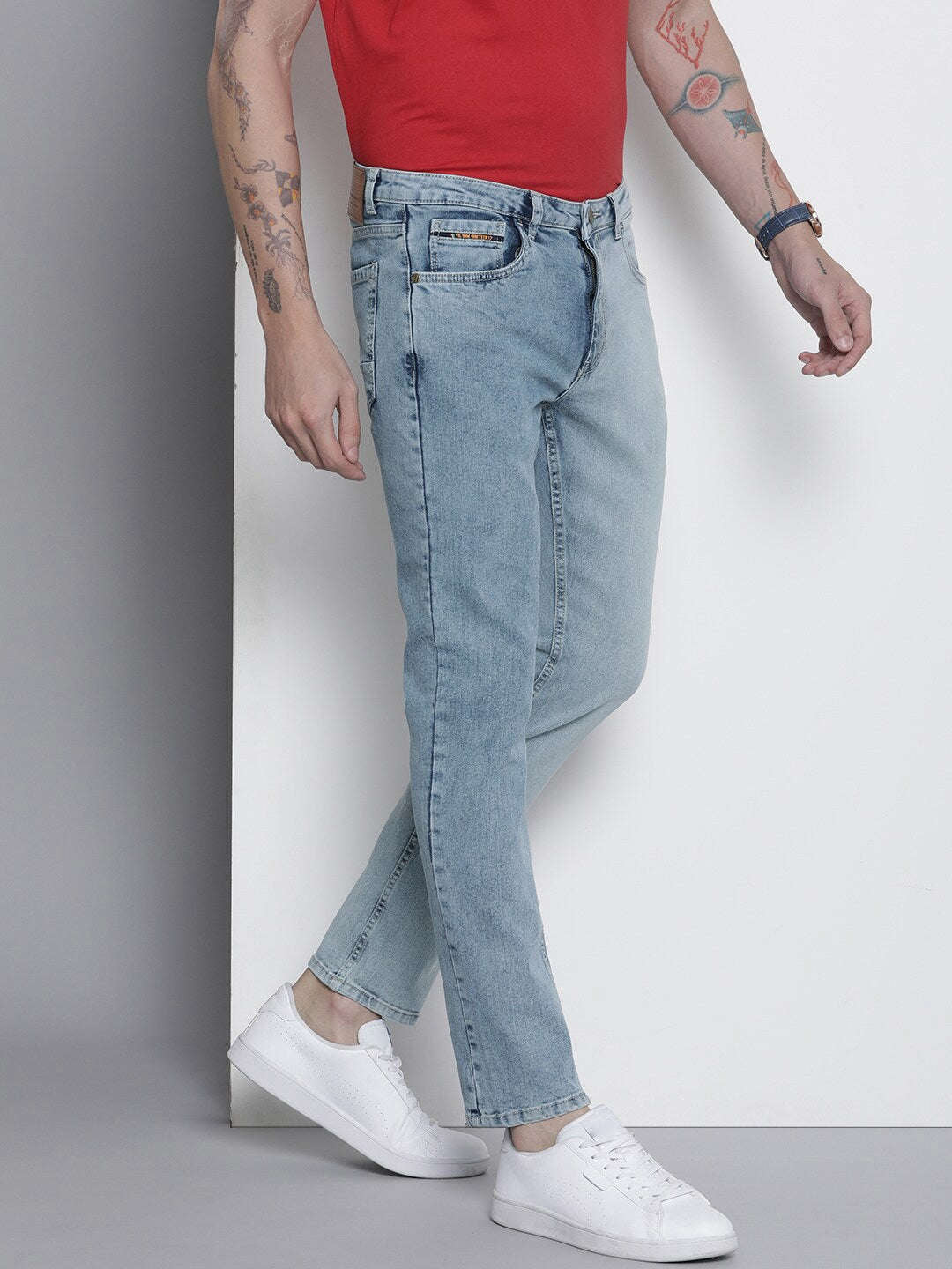 Shop Men Straight Fit Jeans Online.