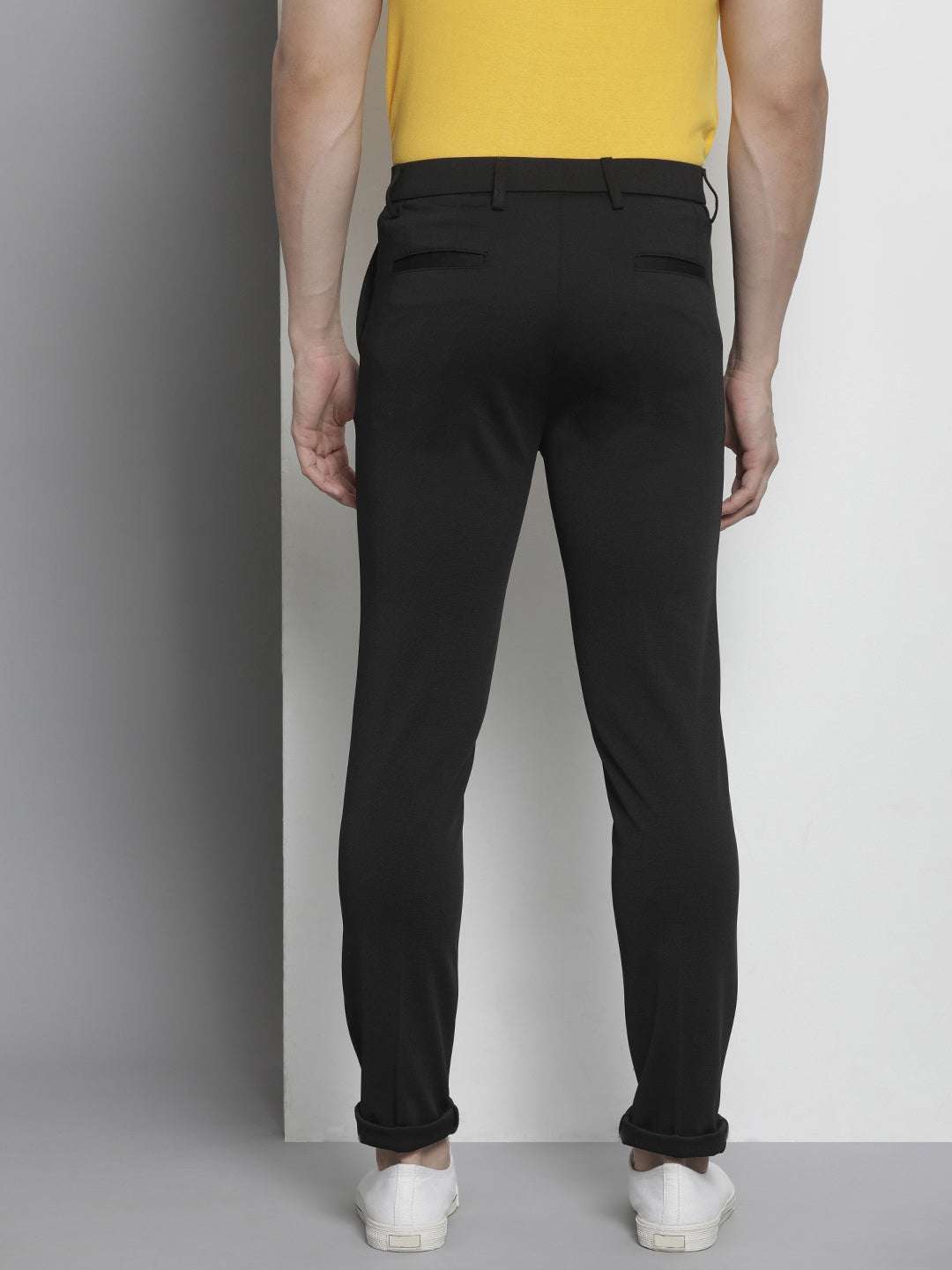 Shop Men Matty Knitted Trouser Online.