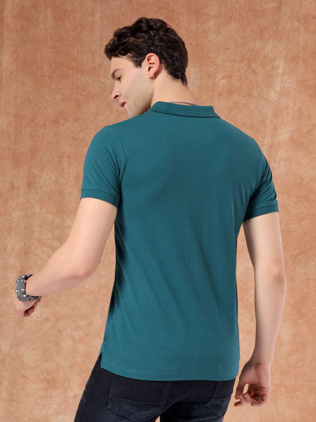 Shop Men Solid Pack of 2 T-Shirt Online.