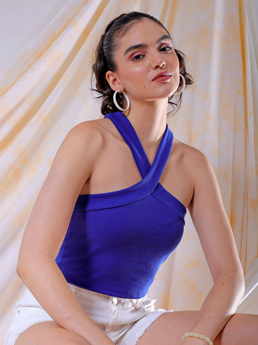 Shop Freehand Women Blue Fitted Solid V-Neck Crop Top Online.