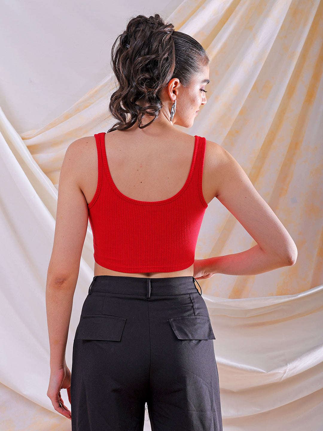 Shop Freehand Women Red Fitted Solid Square Neck Crop Top Online.