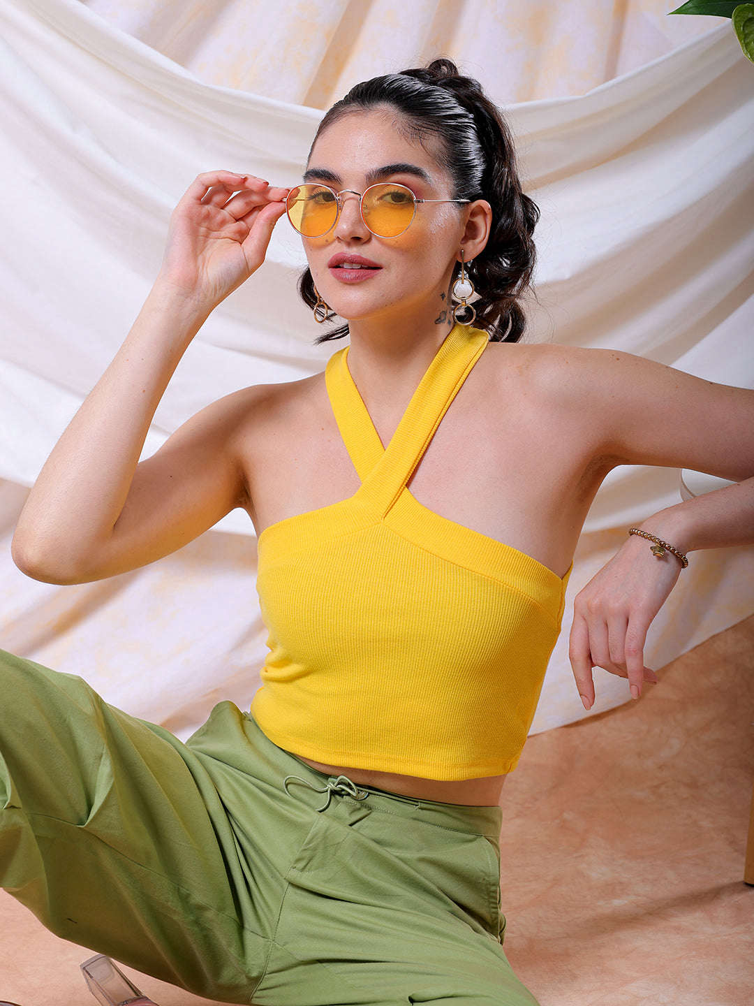 Shop Freehand Women Yellow Fitted Solid V-Neck Crop Top Online.