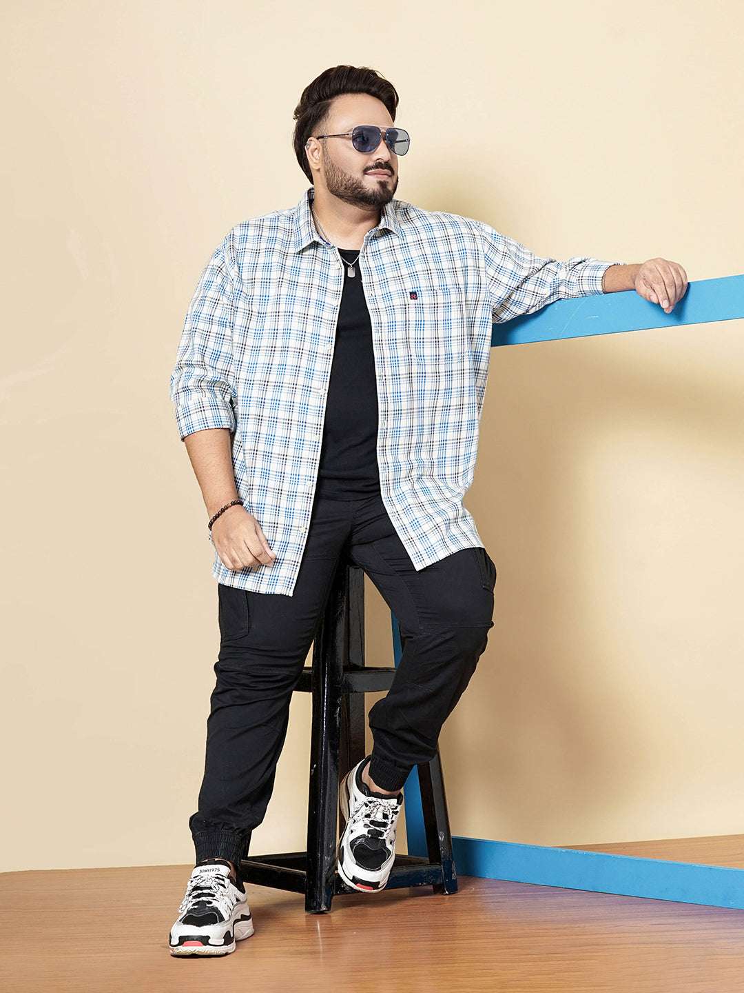 Shop Hardsoda Men Blue Plus Size Checked Casual Shirt Online.