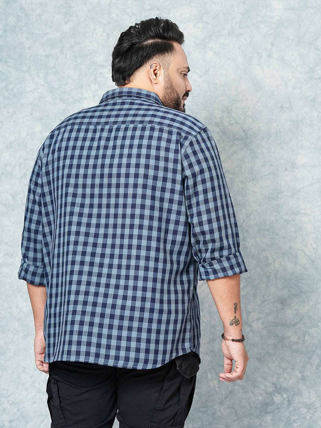 Shop Hardsoda Men Grey Plus Size Checked Casual Shirt Online.