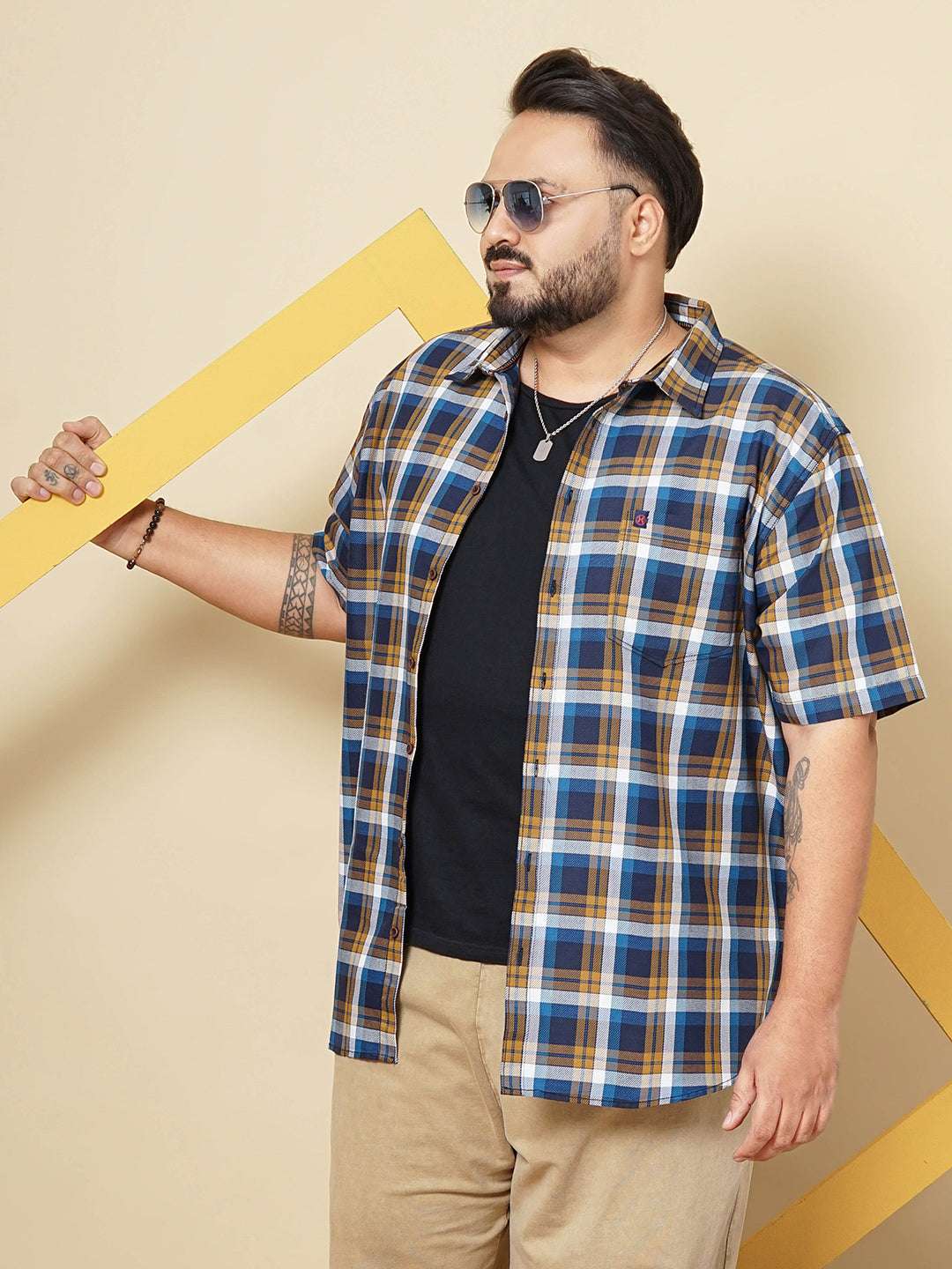 Shop Hardsoda Men Navy Plus Size Checked Casual Shirt Online.