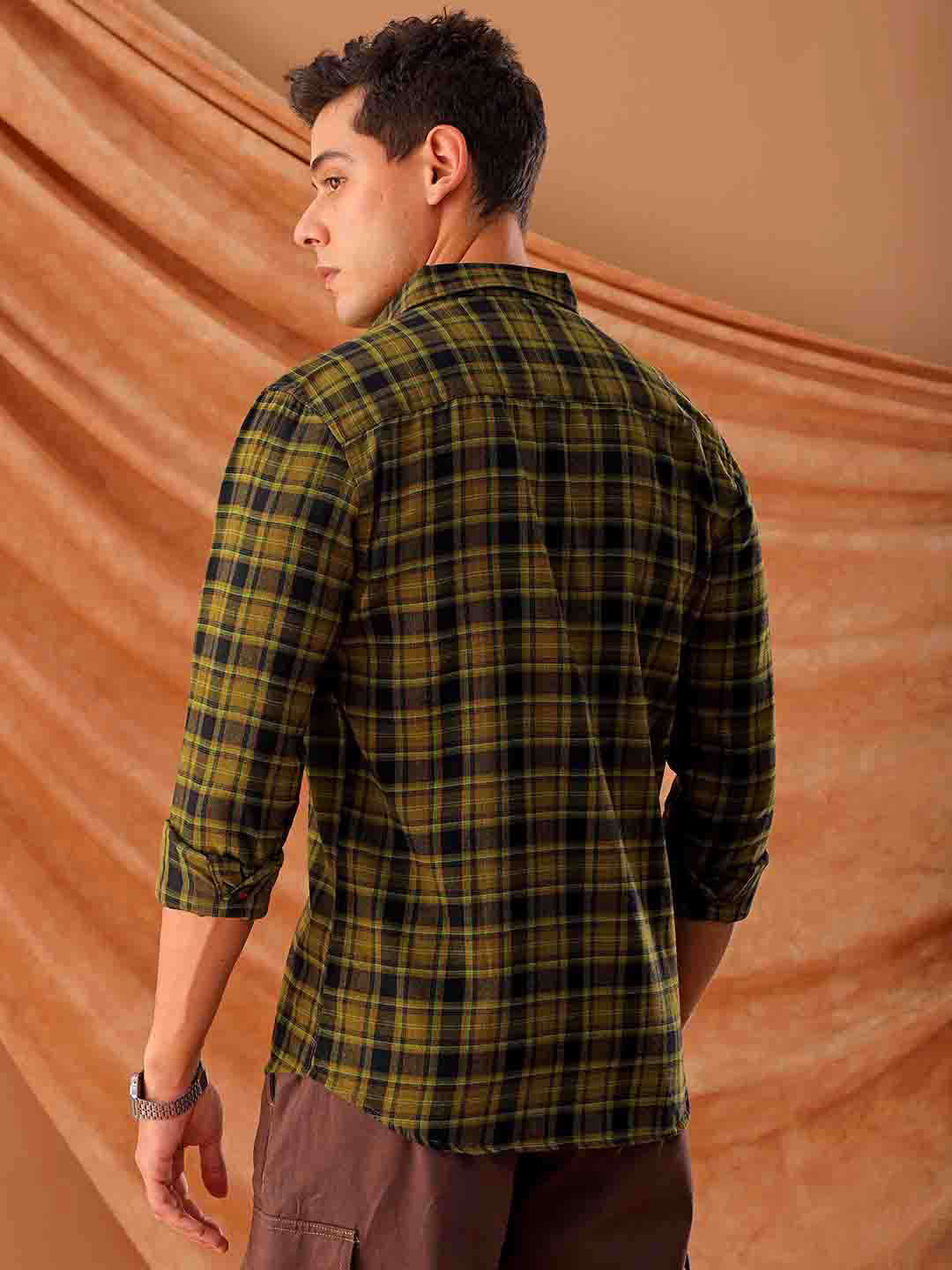 Shop Men's Checked Slim Fit Shirt Online.