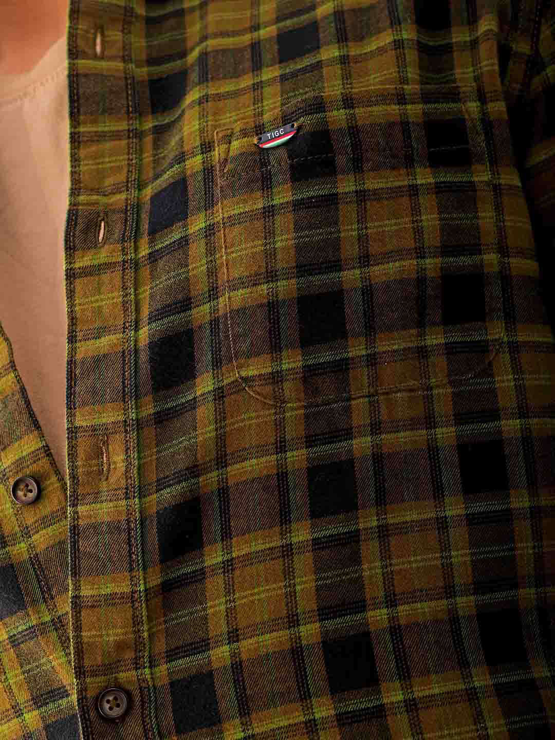 Shop Men's Checked Slim Fit Shirt Online.