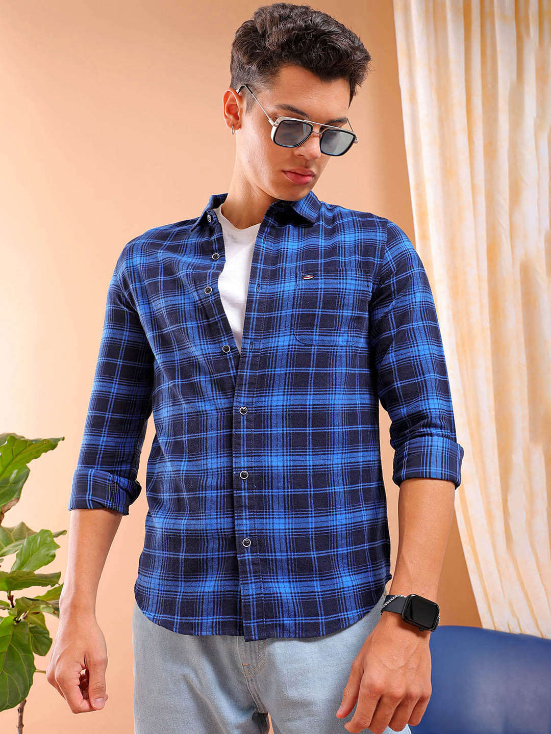 Shop Men's Checked Slim Fit Shirt Online.