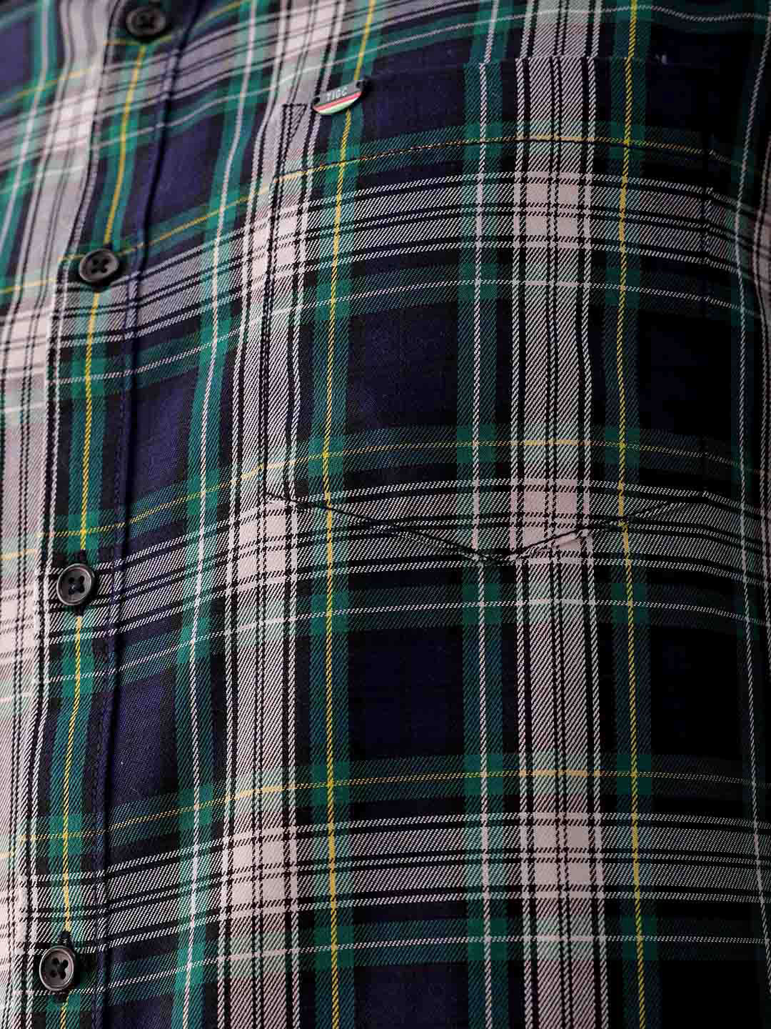 Shop Men's Checked Slim Fit Shirt Online.